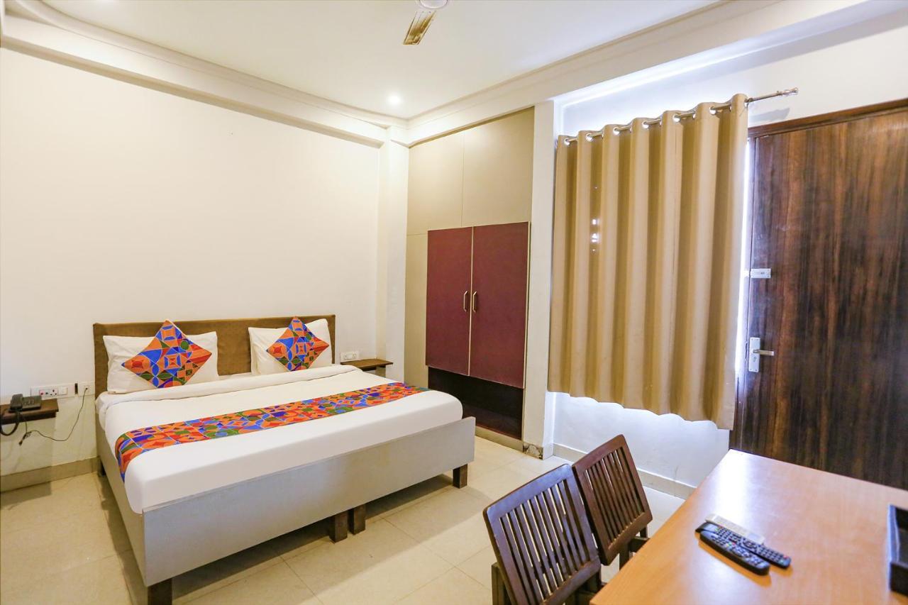 Fabhotel Novel Suites - Nr Yashobhoomi Convention Centre نيودلهي المظهر الخارجي الصورة