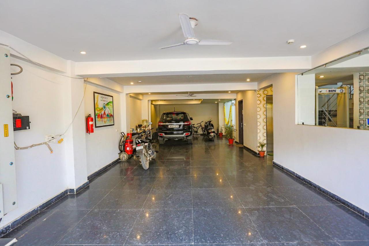 Fabhotel Novel Suites - Nr Yashobhoomi Convention Centre نيودلهي المظهر الخارجي الصورة